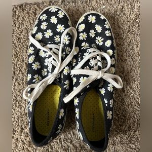 Black Converse-Style Shoes with Daisies